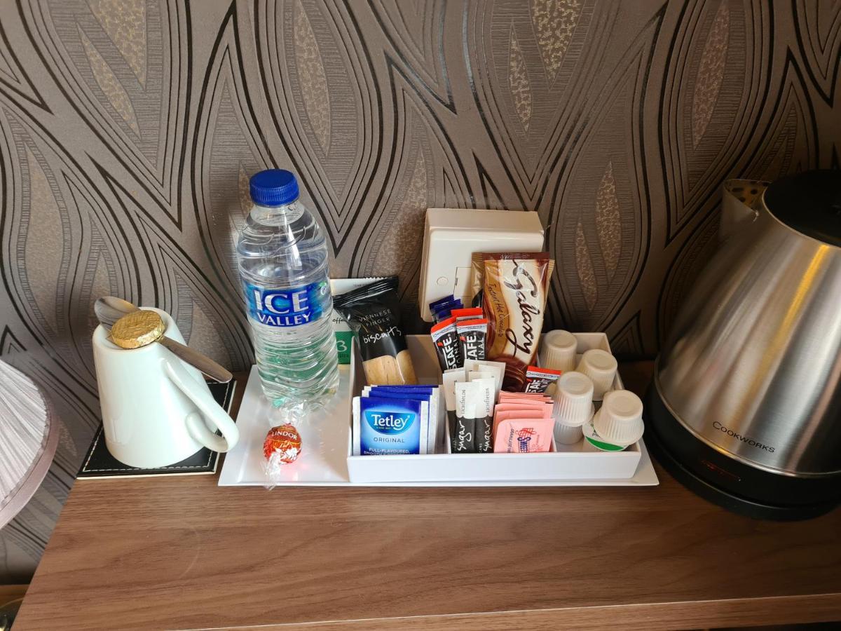 The Penkelie Hotel เซาท์พอร์ต ภายนอก รูปภาพ